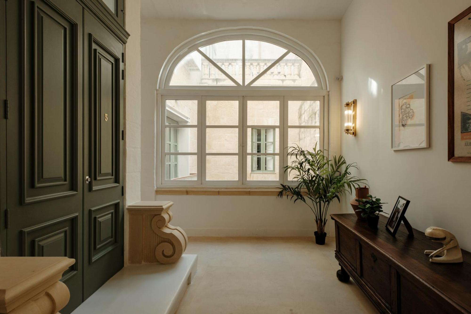 136 Old Bakery Apartment Valletta Exterior photo